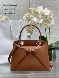 شنطة نسائية ماركة ديور - صورة 3