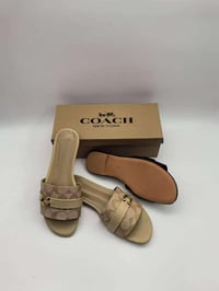 سليبر نسائي ماركة كوتش - Image 7