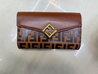 شنطة نسائية ماركة فيندي  - صورة 2