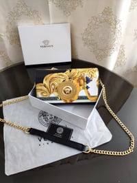 شنطة نسائية ماركة فرزاتشي  - Image 3