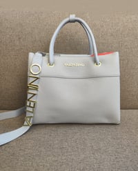 شنطة نسائية ماركة فالنتينو - Image 7