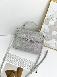 شنطة نسائية ماركة فلنتينو  - Image 8