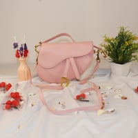 شنطة نسائيه ماركة ديور - Image 4