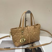 شنطة نسائية ماركة ديور  - Image 3