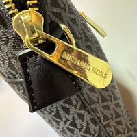 شنطة نسائية ماركة مايكل كورس -m24  - صورة 8