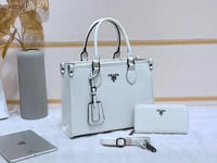 شنطة يد نسائية ماركة برادا مع محفظة  - Image 8