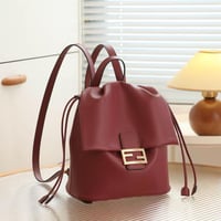 شنطة نسائية ماركة فندي - Image 4
