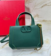 شنطة نسائية ماركة فالنتينو  - Image 3