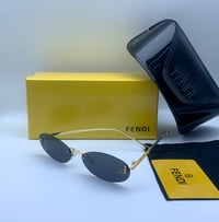 نظارات نسائية ماركة فندي  - Image 2
