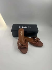 سليبر نسائي ماركة شانيل - Image 5