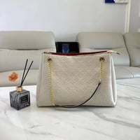 شنطة نسائية ماركة لويس فيتون - Image 3