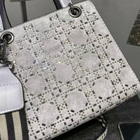 شنطة نسائية ماركة ديور - Image 8