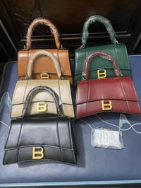 شنطة نسائية ماركة بلنسيقا - Image 5