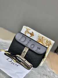 شنطة نسائية ماركة ديور - Image 3