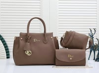 مجموعة شنط نسائية ماركة ديور - Image 3