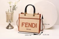 شنطة نسائية ماركة فندي - Image 5