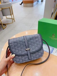شنطة نسائية ماركة جيورد - Image 4