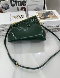 شنطة نسائية ماركة فندي - Image 6