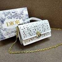 شنطه نسائيه ماركة ديور -d37 - صورة 6