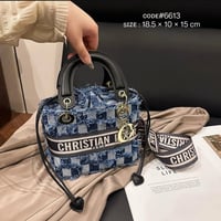 شنطة نسائية ماركة كريستيان باريس - Image 9