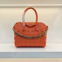 شنطة نسائية ماركة جيفنشي - صورة 6