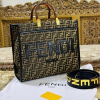 شنطة نسائية ماركة فندي - Image 3