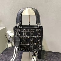 شنطة نسائية ماركة ديور - Image 3
