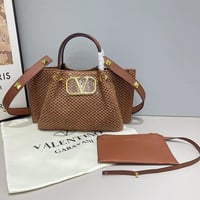 شنطة نسائية ماركة فالنتينو - Image 4
