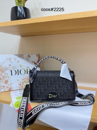  شنطة نسائية ماركة ديور - d57 - صورة 4
