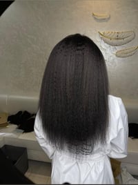 شعر كيرلي ناشف افريقي جذور اماميه  18 انش  13x4 كثافه 200 - صورة 2