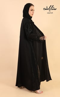 عباية لف مزينة بدانتيل - صورة 4
