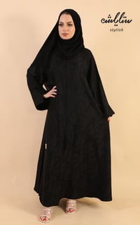 عباية مشجرة باللون الأسود - صورة 4