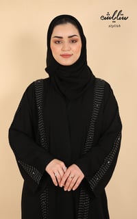 عباية لف أنيقة باللون الأسود - صورة 12