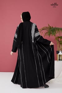 عباية لف بحريني بلون أسود - صورة 4