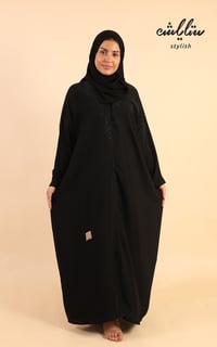 عباية باللون الأسود مزينة بكرستال - صورة 1