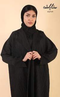 عبايه لمسه شتوي  لف باللون الاسود - صورة 3