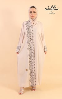 عباية كريب لف مطرزة - صورة 1