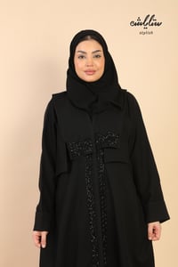 عباية لف كويتي مزينة بشك على العباية - صورة 3