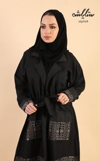 عباية كريب لف تصميم جاكيت مع حزام - صورة 4