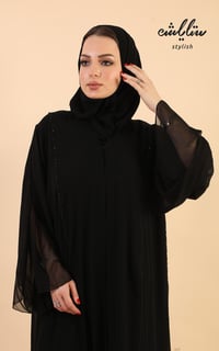 عباية باللون الأسود مزينة بشك  - صورة 3
