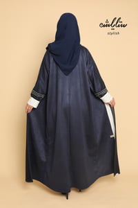 عباية شتوية باللون الكحلي - صورة 7