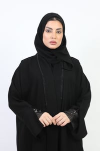 عباية كلاسيك لف مزينة بدانتيل على الأكمام - صورة 6