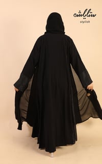 عباية كريب باللون الاسود  - صورة 8