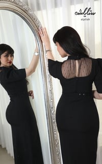 فستان أنيق باللون الأسود مزين بالتل - صورة 13