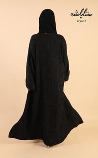 عباية مشجرة باللون الأسود - صورة 7