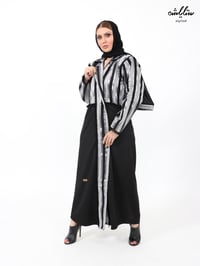 عباية شتوية شامواه لف باللون الأسود  - صورة 2