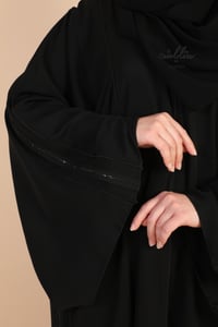 عباية كلوش بكلفة ناعمة على الأكمام والجوانب - صورة 5