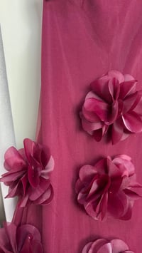 فستان سهره تل مبطن مع ورد  - Image 6