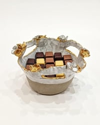 SLB 'Gray Cherry Blossom' Ceramic Basket - صورة 2