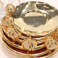 Royal tea set gold with precious white stones - صورة 4